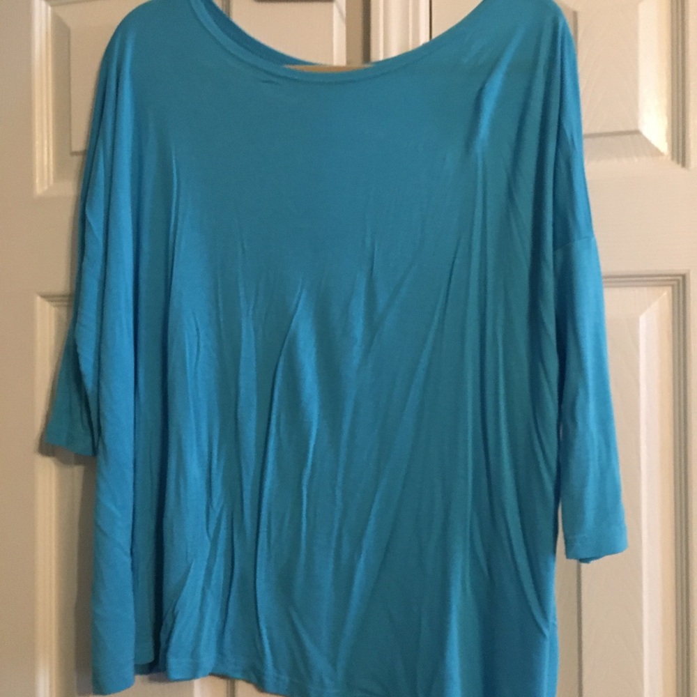 Quarter sleeve light blue piko